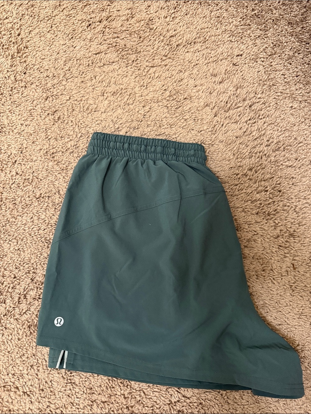 Lululemon court rival high rise shorts - Picture 3 of 4